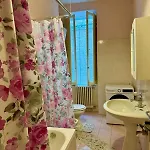 Apartment Historic Old Townhouse In Center Of