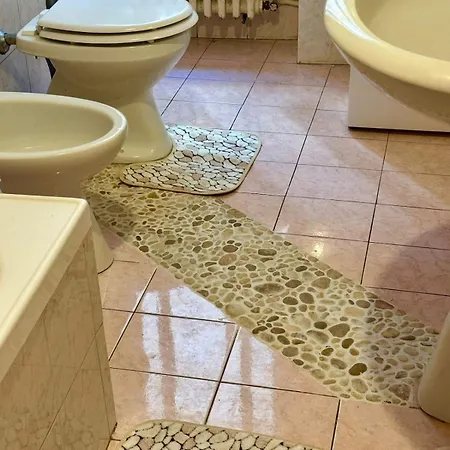 Historic Old Townhouse In Center Of Apartament *