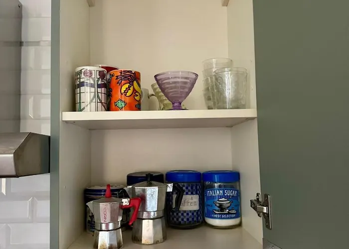 Διαμέρισμα Historic Old Townhouse In Center Of *