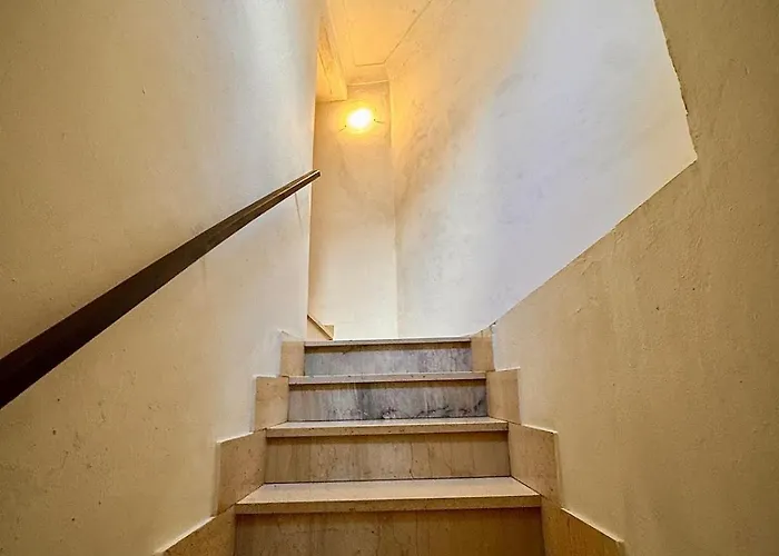 Historic Old Townhouse In Center Of Διαμέρισμα