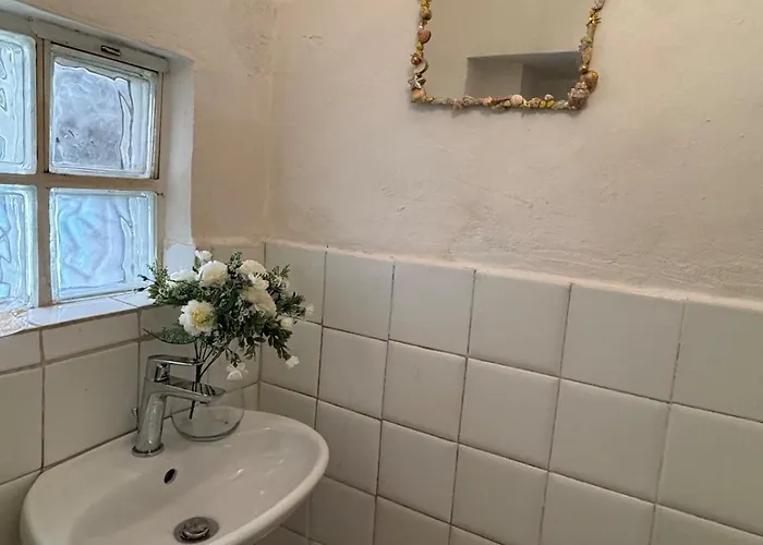 Διαμέρισμα Historic Old Townhouse In Center Of *