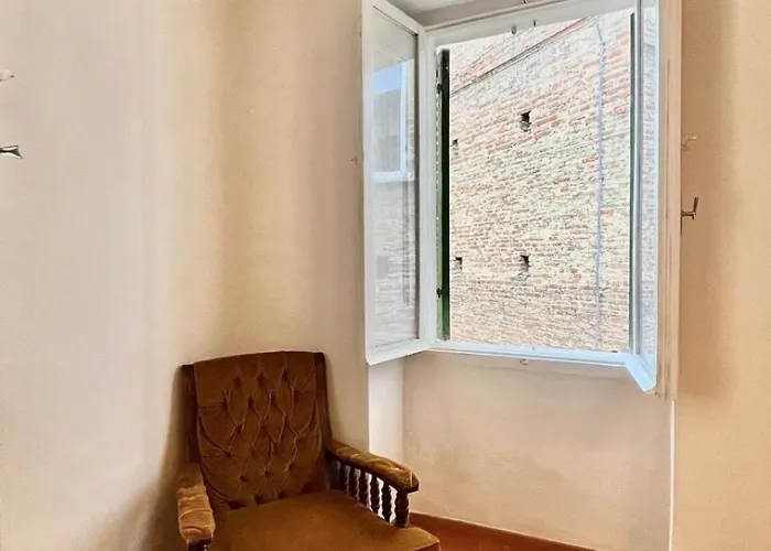 Historic Old Townhouse In Center Of * Κιέτι