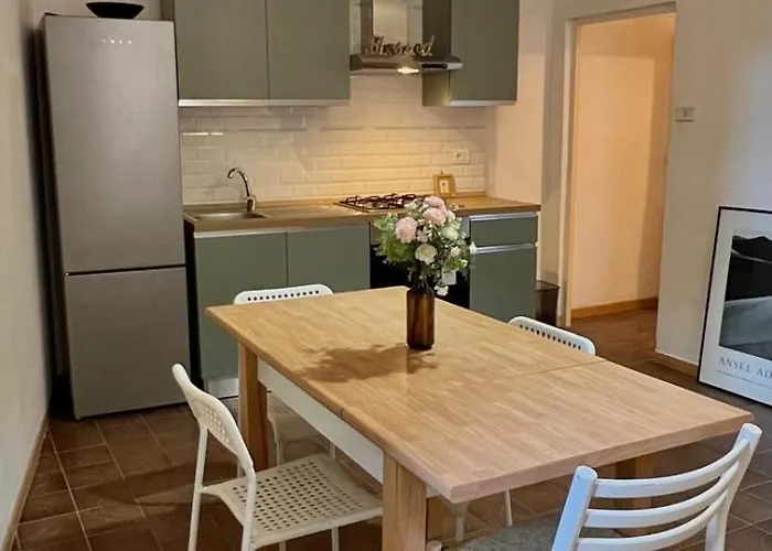 Διαμέρισμα Historic Old Townhouse In Center Of