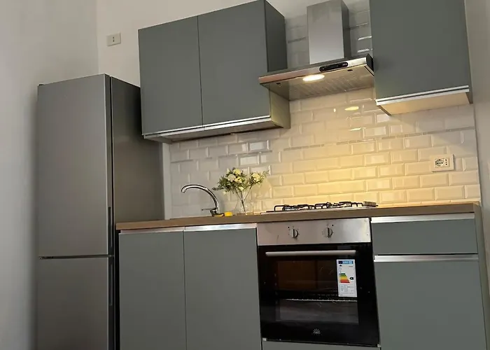 Historic Old Townhouse In Center Of Διαμέρισμα *